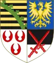 Modificación al Escudo del Ducado de Sajonia-Lauenburgo conforme a lo dispuesto por el Duque Julio Francisco y confirmado por el emperador Leopoldo I en 1671 En el cual se cambió en el cuarto cuartel el símbolo de Sajonia por el de la Dignidad Electoral.