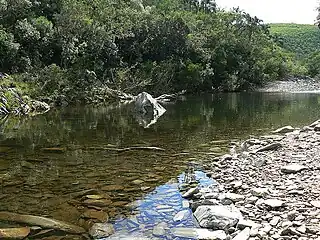 El arroyo Yerbal Chico pasando por la Quebrada de los Cuervos
