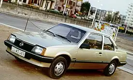 Opel Ascona C sedán 2 puertas (1982)