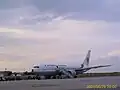 Atardecer en el aeropuerto de Valladolid con un Boeing 767 de Air Algerie en plataforma.