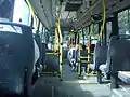 Interior de un autobús para minusválidos