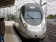 Avant de la Serie 114 en la estación de Ciudad Real