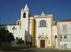 Iglesia y convento de San Benito de Avís.