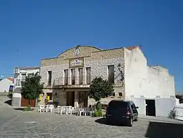 Casa consistorial de Santa Marta de Magasca.