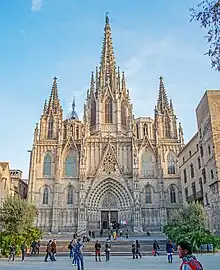Fachada de la catedral de Barcelona, obra de Josep Oriol Mestres (1882-1913)
