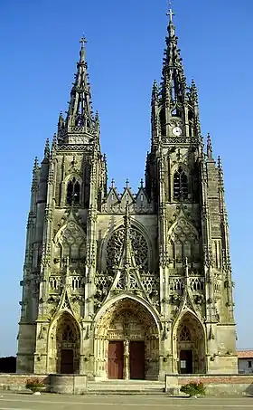 Basílica de Nuestra Señora de L'Épine, fachada occidental, L'Épine