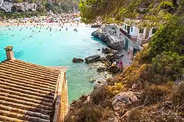 Vista de la playa de Cala Llombards