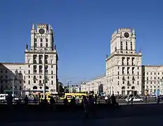 Plaza de la Estación Central de Minsk (1947-1952), de Boris Rubanenko