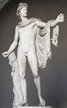 Estatua bulto redondo: Apolo del Belvedere en los Museos Vaticanos.