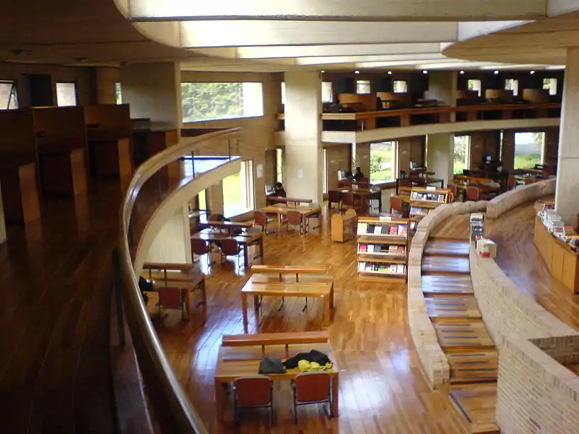 Biblioteca Ernesto Guhl, en la Universidad Nacional de Colombia, Bogotá.