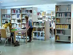 Biblioteca Pública "Jovellanos" (Gijón) -- Sala de ciencias sociales