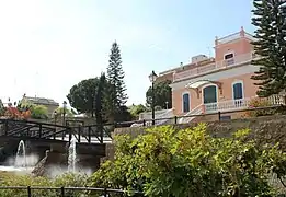 Parque Panach y Biblioteca municipal Teodoro Llorente