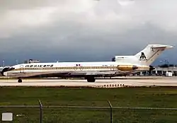 Boeing 727-2A1-Adv. de Mexicana (XA-MXI) en el Aeropuerto Internacional de Miami.