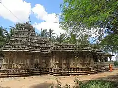 Templo Brahmeshvara en Kikkeri (acabado en 1171)