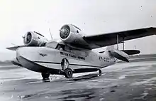 Grumman Goose de British Guiana Airways en el Aeropuerto Internacional de Piarco, Trinidad y Tobago (c. 1955)
