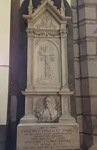 Cenotafio de Federico González Suárez.