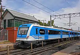 Formación CSR eléctrica maniobrando en la estación (2016).