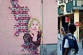 Esquina de la calle Jesús y María con la calle de Lavapiés.