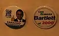 Botones de las campañas de Camacho Solís y de Bartlett (este último para la elección primaria para elegir al candidato presidencial del PRI).