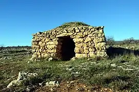 Barraca Grande del Pinar (Casas Bajas, Valencia), detalle de la fachada principal (2018).