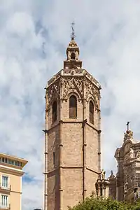 Torre de la catedral de Valencia, conocida como El Miguelete, o Micalet, de estilo gótico levantino