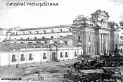 Catedral Metropolitana sin sus torres. Fotografía de los archivos de Foto Rex.