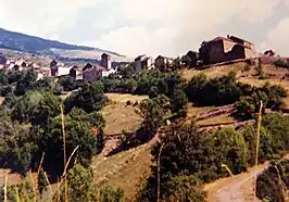 Vista de Cenarbe antes de la expropiación, foto en el Ayuntamiento de Villanúa