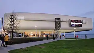 Centro de Arte Botín, de Renzo Piano.
