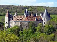 Castillo de la Rochepot en Borgoña, propiedad de Anne de Montmorency I duque de Montmorency