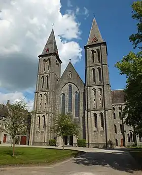 Iglesia de la abadía de Maredsous (1872-1889)