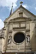 fachada de la Iglesia de San Pedro y san Pablo en Clamart