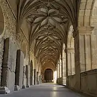 Claustro de la colegiata