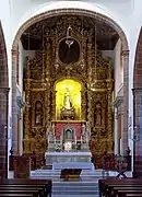 Altar Mayor de la iglesia, destaca en el camarín la imagen de la Inmaculada Concepción, una talla realizada por el escultor Fernando Estévez.