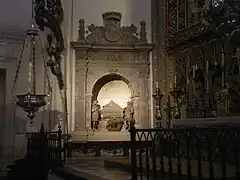 Urna funeraria con el corazón y las entrañas de Alfonso X El Sabio. Visita guiada a la Catedral.