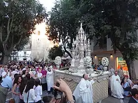Custodia del Corpus en procesión.