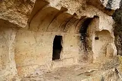 Cueva en Gobas de Laño