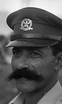 Policía con bigote, Israel 1969