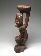 Los taínos en el Caribe utilizaban una escultura llamada zemí a manera de tableta.