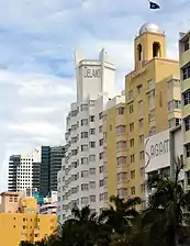 El Delano South Beach (1947) y National Hotel (1943) en Miami Beach.