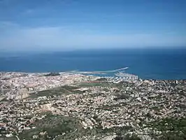 Vista de Denia desde la ladera norte del Montgó