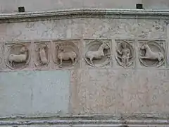 Detalle del baptisterio de Parma