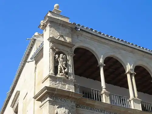 Detalle de San Miguel, patrón de Úbeda.