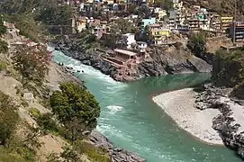 Devprayag, donde el Bhagirathi se une al Alaknanda, para formar el propio Ganges