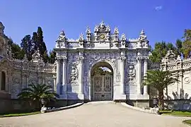 Puerta de la Tesorería (Hazine-i Hassa Kapısı)