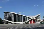 Dorton Arena, diseñada por Maciej Nowicki, Raleigh, Carolina del Norte, Estados Unidos, 1952