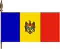Anverso de la bandera de Moldavia (1990-2010).