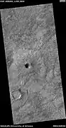 Unnamed rater Con delgado ejecta, cuando visto por HiRISE bajo el HiWish el programa  Allí es también muchos conos visibles en la imagen.