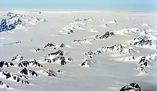 Nunataks en la costa oriental de Groenlandia.