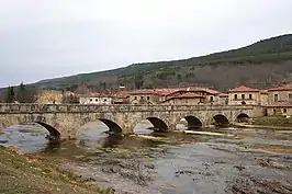 El río Duero a su paso por Salduero