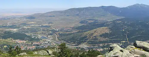 Cara sureste de la zona occidental del cordal montañoso, conocida como Sierra del Quintanar.